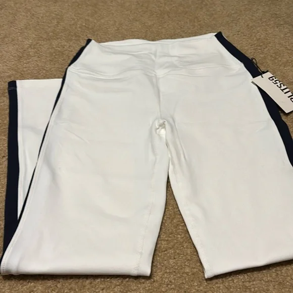 White and Navy Split59 Leggings - Picture 3 of 6